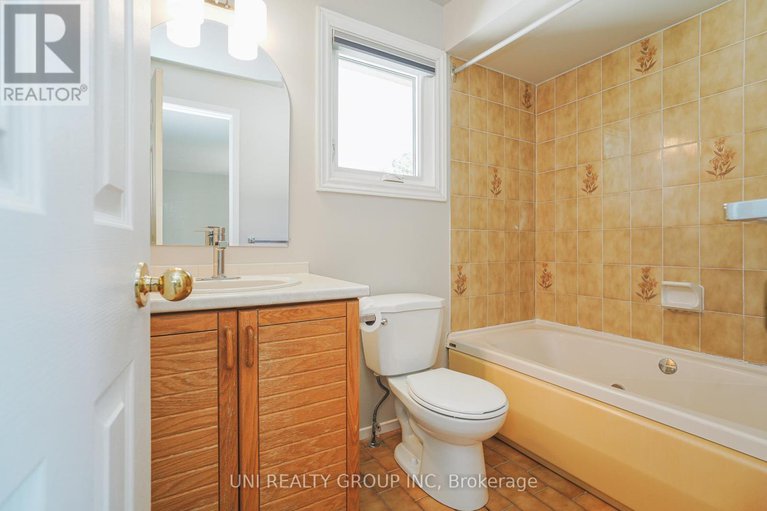 28820511/19-arbordale-crescent/centrepointe/ottawa/ontario/K2G5C7_36