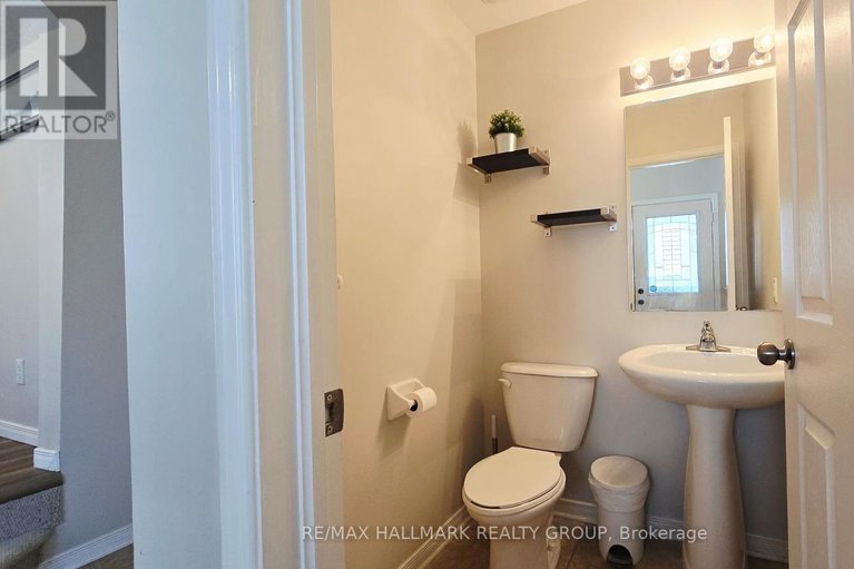 29047464/992-klondike-road/morgans-grantsouth-march/ottawa/ontario/K2K0C3_14