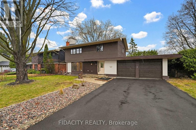 29608674/7-gagnon-court/beaverbrook/ottawa/ontario/K2K1A7_1