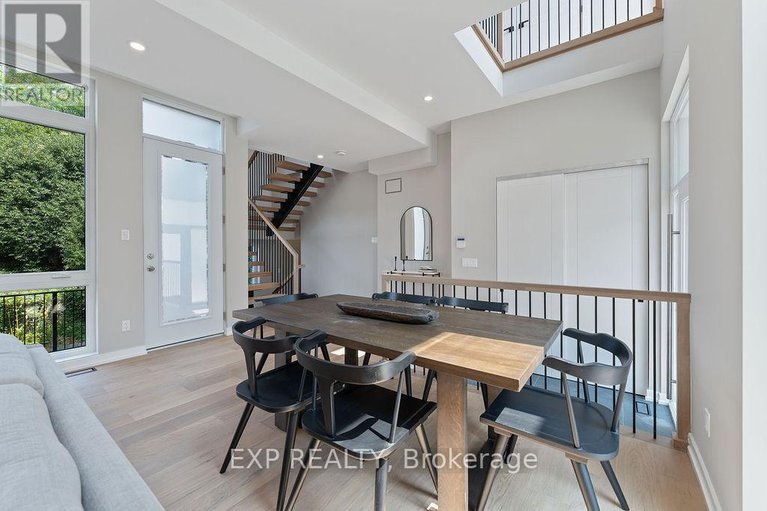28720772/261-dovercourt-avenue/westborohampton-park/ottawa/ontario/K1Z5P5_8