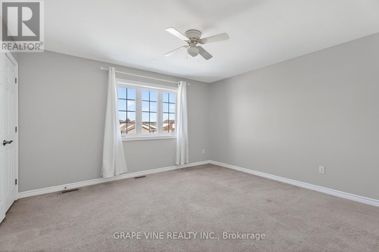 29427195/84-settlement-lane/village-of-russell/russell/ontario/K4R0A4_23