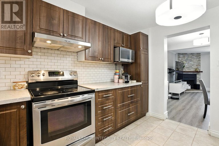 28545916/1760-lafrance-drive/queenswood-heights-south/ottawa/ontario/K1E2H2_9