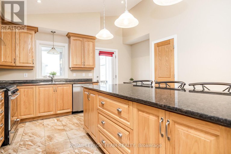 29034241/115-york-crossing-road/village-of-russell/russell/ontario/K4R0C5_19