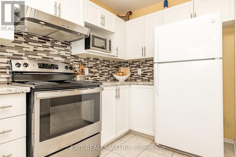 29134318/125-whalings-circle-n/stittsville-central/ottawa/ontario/K2S1S4_17