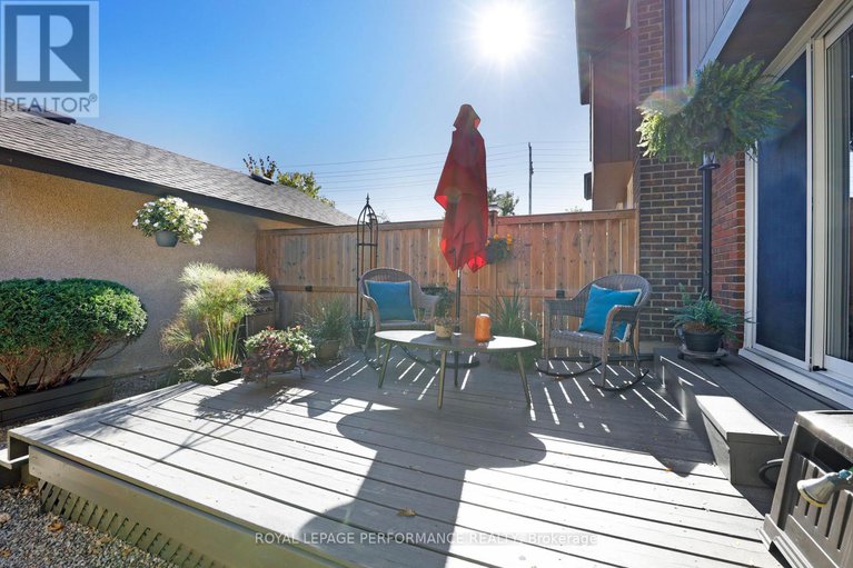 28988319/147-2111-montreal-road/beaconwood/ottawa/ontario/K1J8M8_27