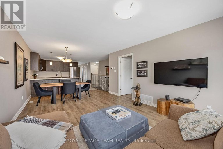 29555494/826-reaume-street/mississippi-mills-ramsay-twp/mississippi-mills/ontario/K0A1A0_17