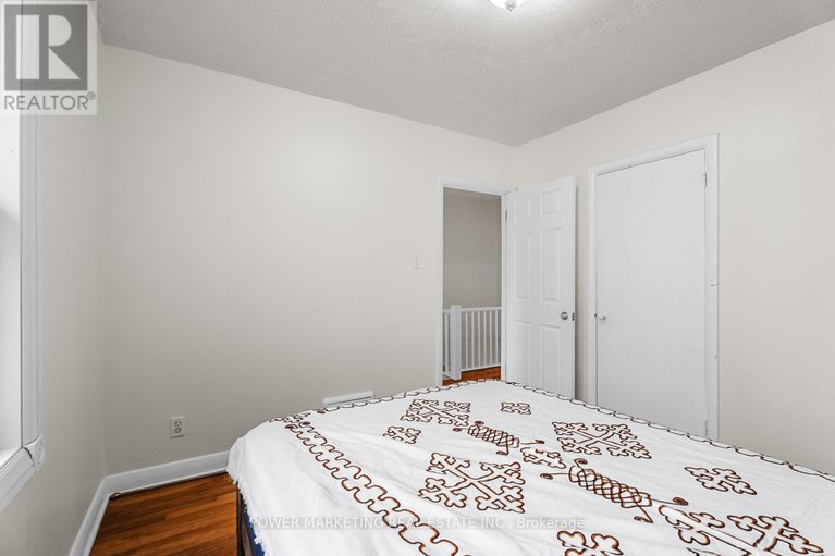 28754670/1047-hollington-street/carlington/ottawa/ontario/K1Z6L2_21