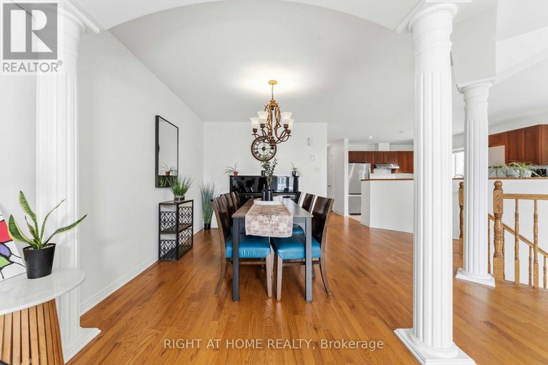 29403444/4-castle-glen-crescent/glencairnhazeldean/ottawa/ontario/K2L4H1_11