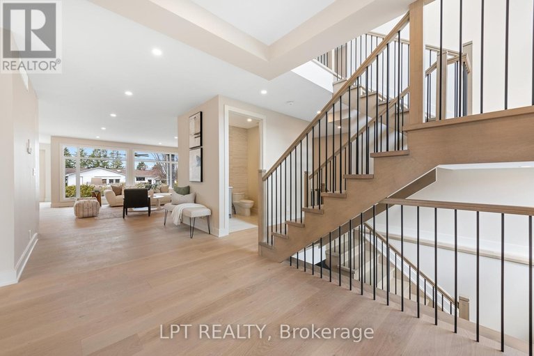 29686739/400-ashbee-court/manotick-village-manotick-estates/ottawa/ontario/K4M0A8_4