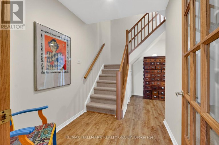 29413276/9-forsyth-lane/crystal-beach/ottawa/ontario/K2H9H1_5