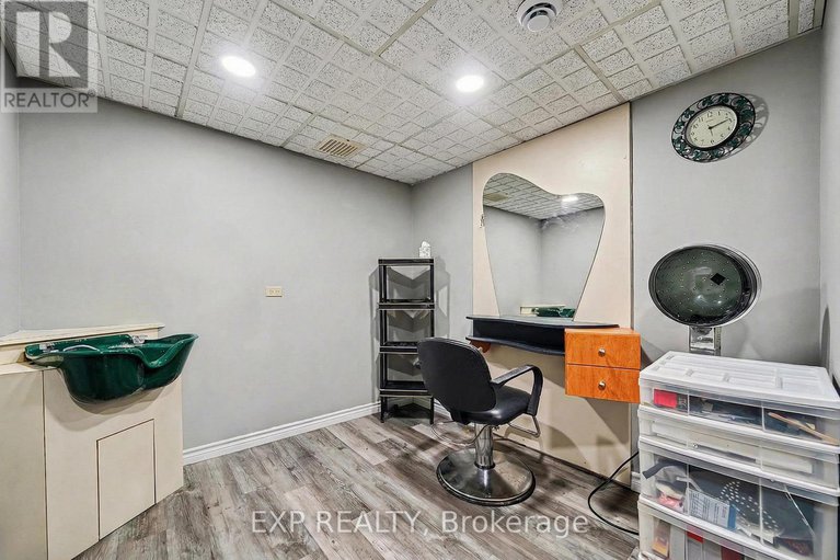 29312999/100-1145-derable-place/convent-glen-north/ottawa/ontario/K1C5L5_16