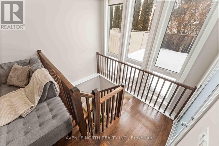 29397621/345-alasken-drive/blossom-parkkemp-parkfindlay-creek/ottawa/ontario/K1T0M4_33