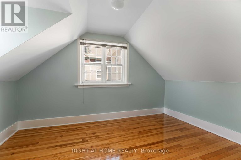 28483202/183-augusta-street/sandy-hill/ottawa/ontario/K1N8B9_15
