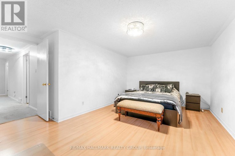 28798161/59-shearer-crescent/katimavik/ottawa/ontario/K2L3N3_26
