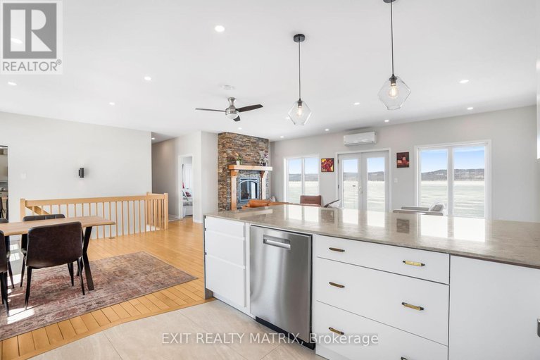 28452257/1624-bay-road/champlain-twp/champlain/ontario/K0B1K0_13