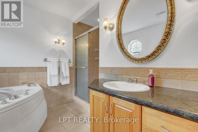 28499905/10a-ashburn-drive/borden-farmstewart-farmcarleton-heightsparkwood-hills/ottawa/ontario/K2E6N3_26