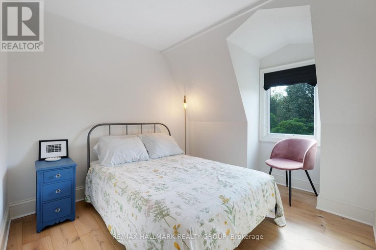28961457/5-274-daly-avenue/sandy-hill/ottawa/ontario/K1N6G5_38