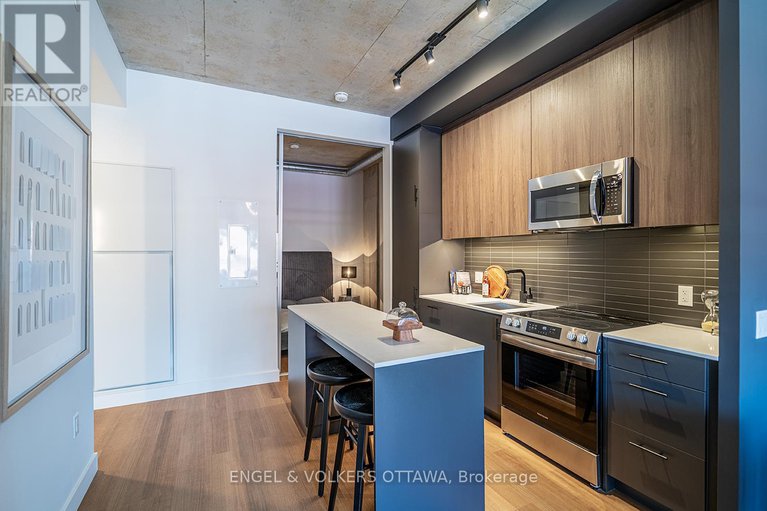 28990235/211-10-james-street/ottawa-centre/ottawa/ontario/K2P1T2_16