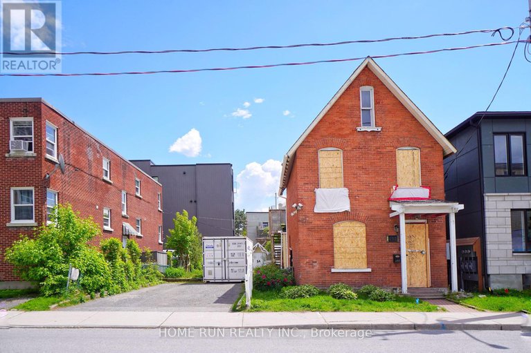 28556668/402-arlington-avenue/west-centre-town/ottawa/ontario/K1R6Z6_3