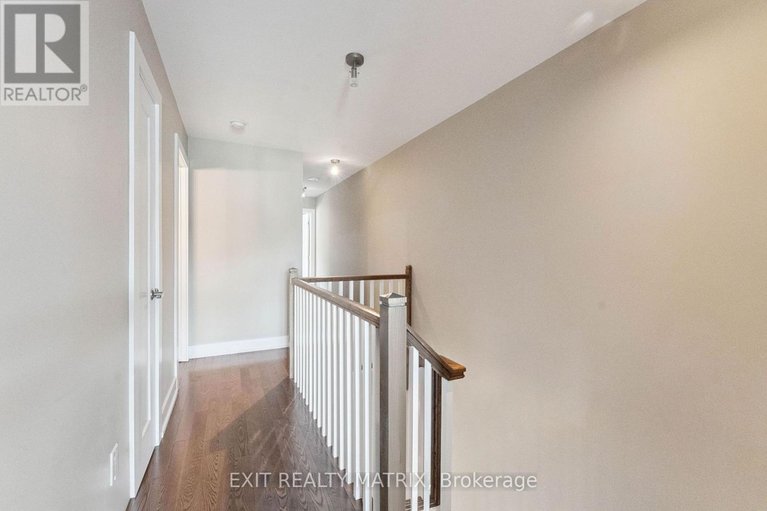 29542227/97-queen-mary-street/overbrookcastle-heights/ottawa/ontario/K1K1X6_15