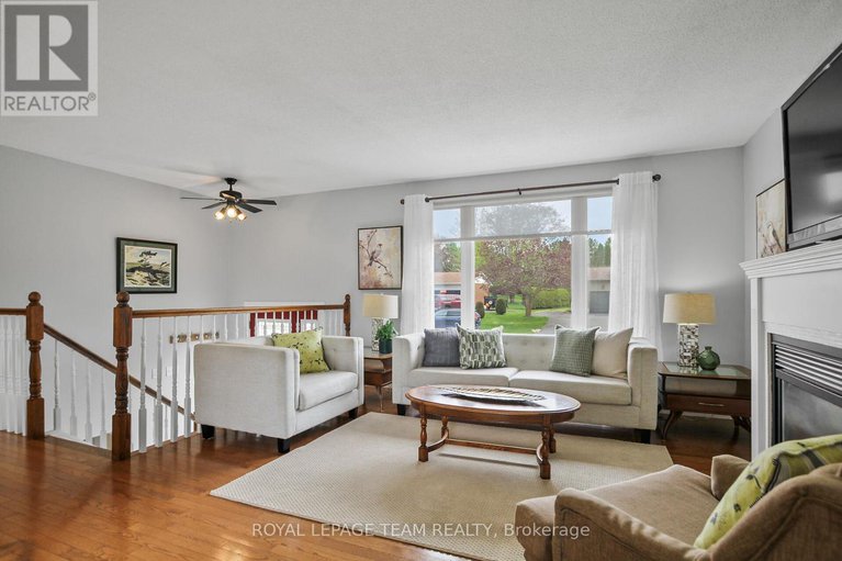 28356426/6489-doctor-blair-crescent/north-gower/ottawa/ontario/K0A2T0_4