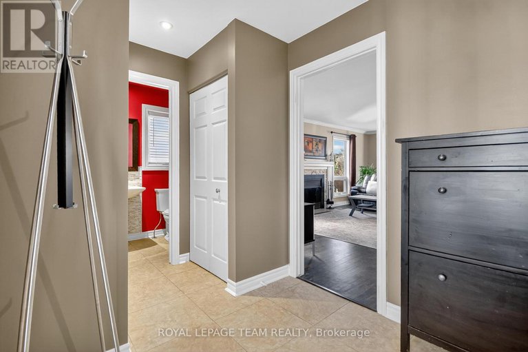 29200322/22-vesta-street/cedargrovefraserdale/ottawa/ontario/K2J3Y9_2