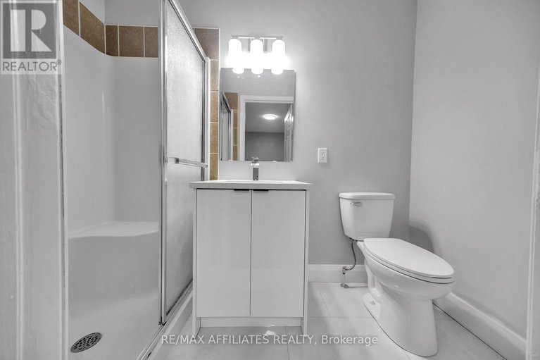 29140441/714-sanibel-private/westcliffe-estates/ottawa/ontario/K2H0A8_29