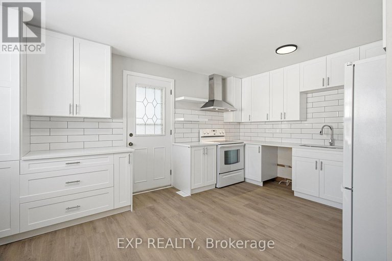 29332687/2158-fillmore-crescent/beacon-hill-north/ottawa/ontario/K1J6A4_11