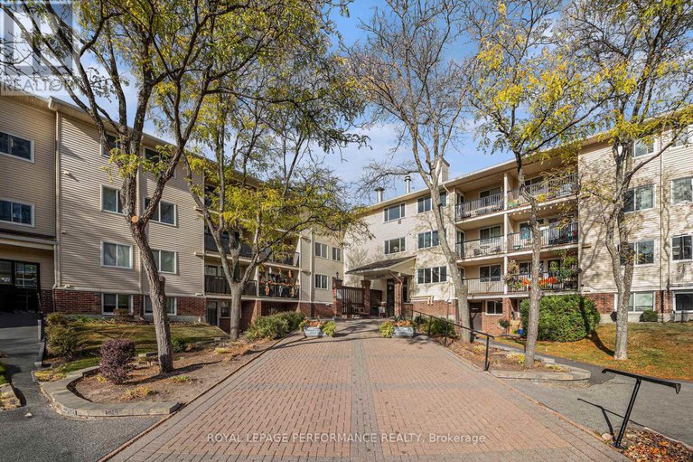 29014380/209-6470-bilberry-drive/orleans-wood/ottawa/ontario/K1C4P1_27