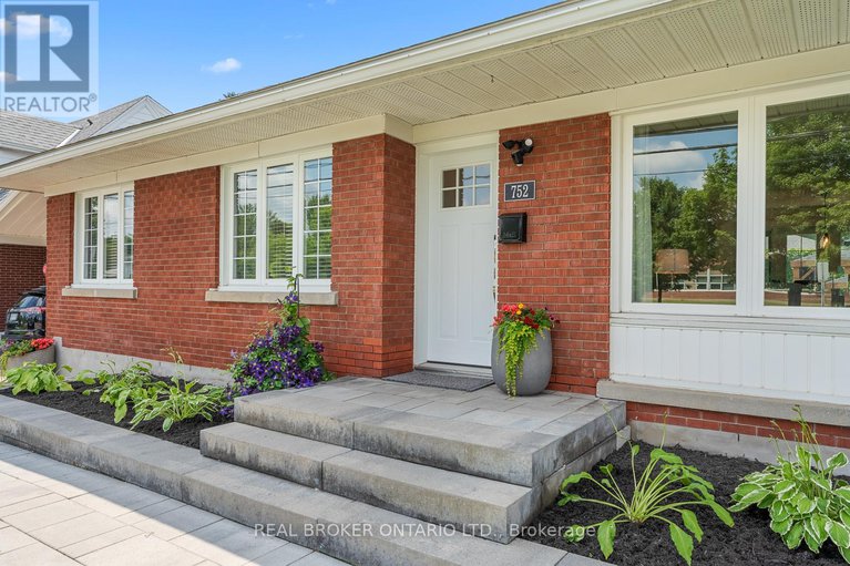 28629016/752-smyth-road/elmvale-acres/ottawa/ontario/K1G1P1_3