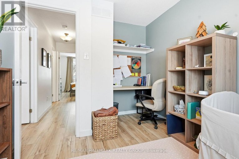 29236734/480-wincanton-drive/chatelaine-village/ottawa/ontario/K4A3Y1_25