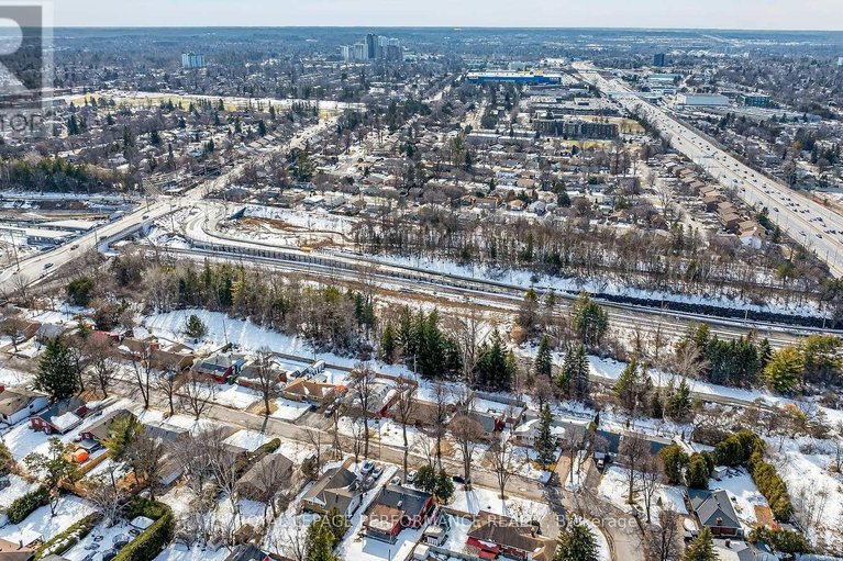 29483559/1132-adirondack-drive/kenson-park/ottawa/ontario/K2C2V1_40