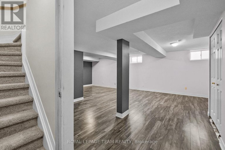 29659278/227-twyford-street/hunt-club/ottawa/ontario/K1V0V9_24