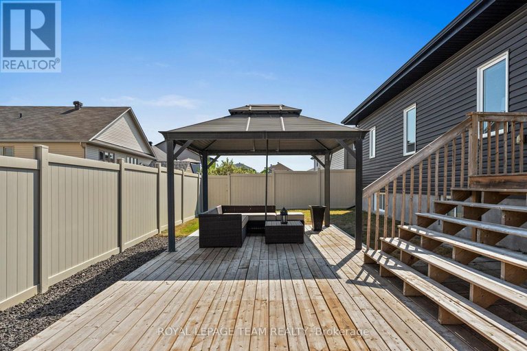 28752380/14-granite-street/clarencerockland-twp/clarence-rockland/ontario/K4K0J2_45