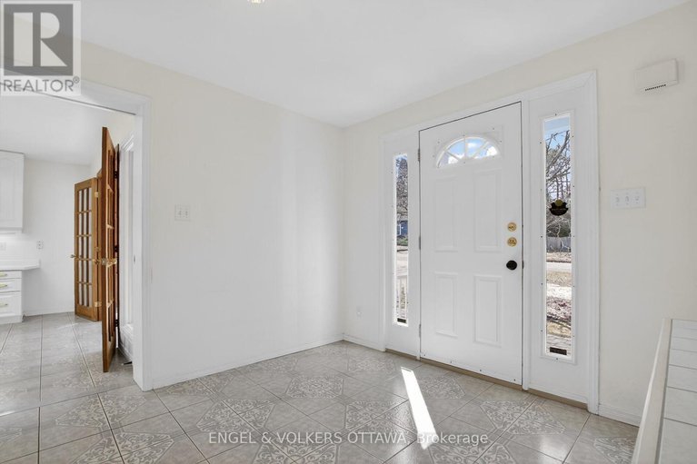 29587308/193-cunningham-avenue-s/applewood-acres/ottawa/ontario/K1H6A7_5