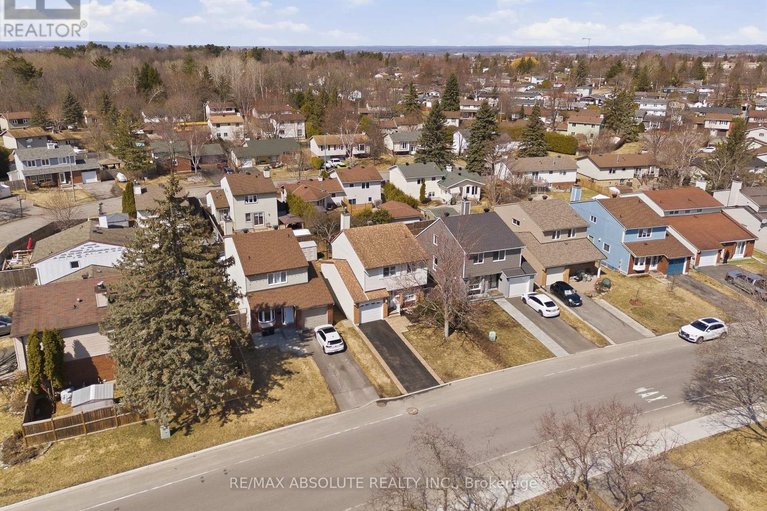 29579174/1594-st-georges-street/bilberry-creekqueenswood-heights/ottawa/ontario/K1E2M9_34