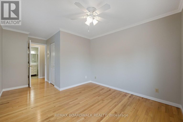 29224107/106-1760-cabaret-lane/fallingbrookpineridge/ottawa/ontario/K4A2H1_22