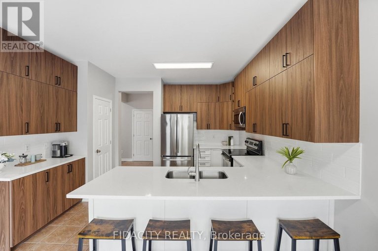 29688252/78-black-bear-way/stittsville-south/ottawa/ontario/K2S2G7_12
