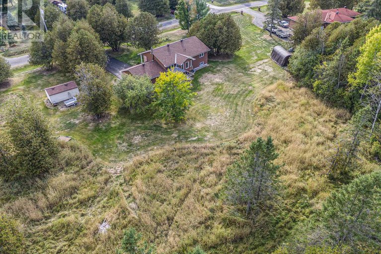 28888050/115-delaney-drive/huntley-ward-south-west/ottawa/ontario/K0A1L0_29