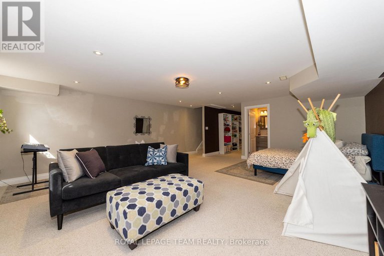 28836024/204-ancaster-avenue/woodroffe/ottawa/ontario/K2B5B3_25