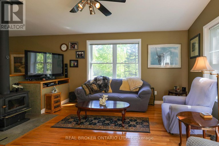 28732192/988-county-44-road/north-grenville-twp-kemptville-south/north-grenville/ontario/K0G1T0_5