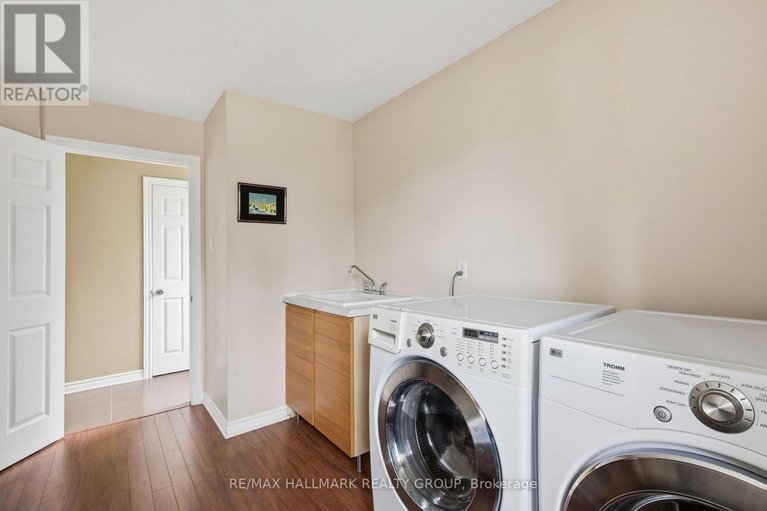 29639212/23-riverbrook-road/arlington-woods/ottawa/ontario/K2H7W7_38