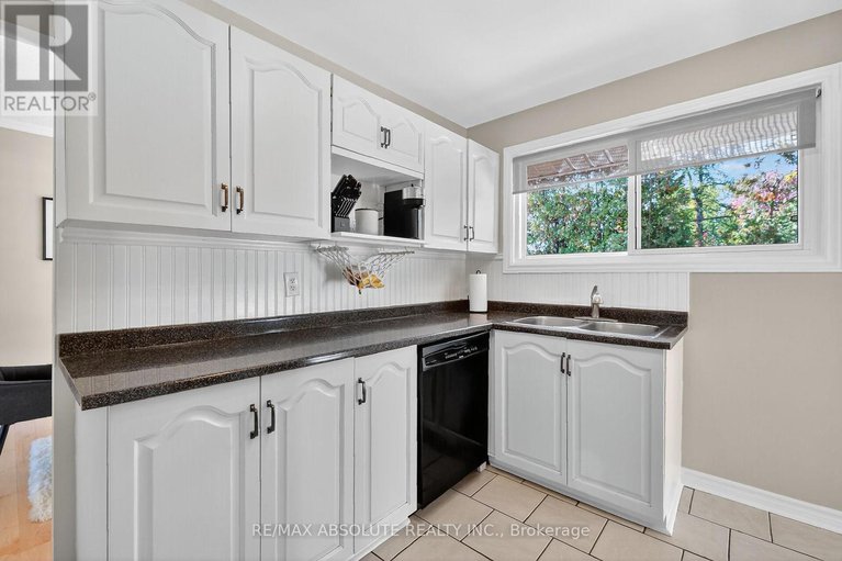 29104239/2186-tawney-road/hawthorne-meadows/ottawa/ontario/K1G1C5_14