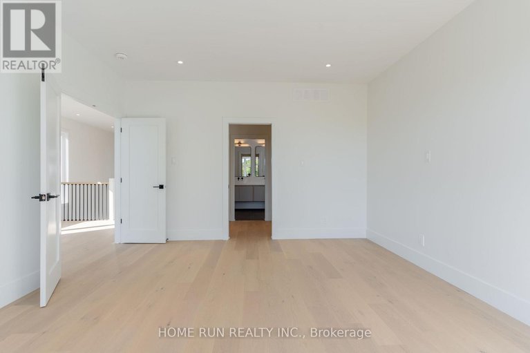 28791610/2243-page-road/chapel-hill/ottawa/ontario/K1C7K5_31