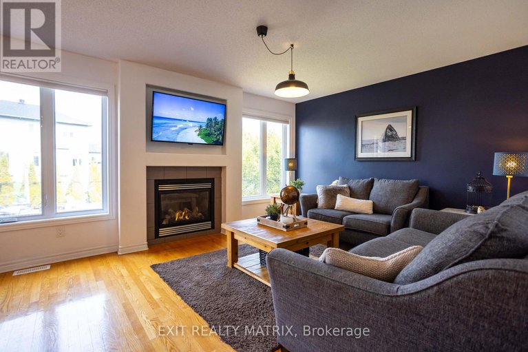 28492201/228-olde-towne-avenue/village-of-russell/russell/ontario/K4R0B3_7