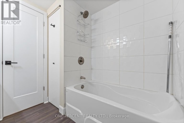 29514988/a-6643-bilberry-drive/convent-glen-north/ottawa/ontario/K1C4N5_22