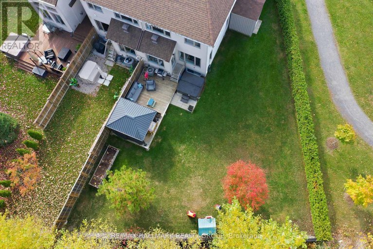 29091060/314-melodie-street/mer-bleuebradley-estatesanderson-park/ottawa/ontario/K1W0H9_44