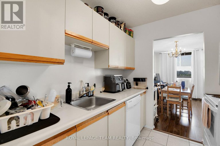 28513339/1010-110-forward-avenue/mechanicsville/ottawa/ontario/K1Y4S9_21