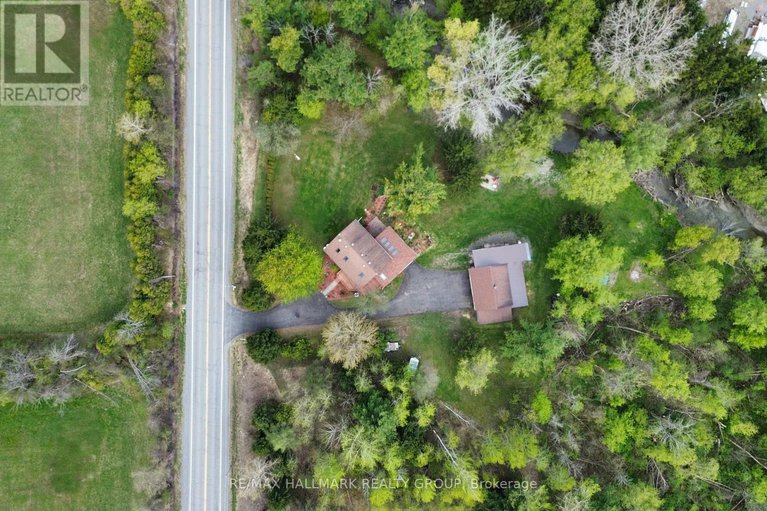 28310320/1255-8th-line-road/osgoode-twp-north-of-reg-rd-6/ottawa/ontario/K0A1V0_47