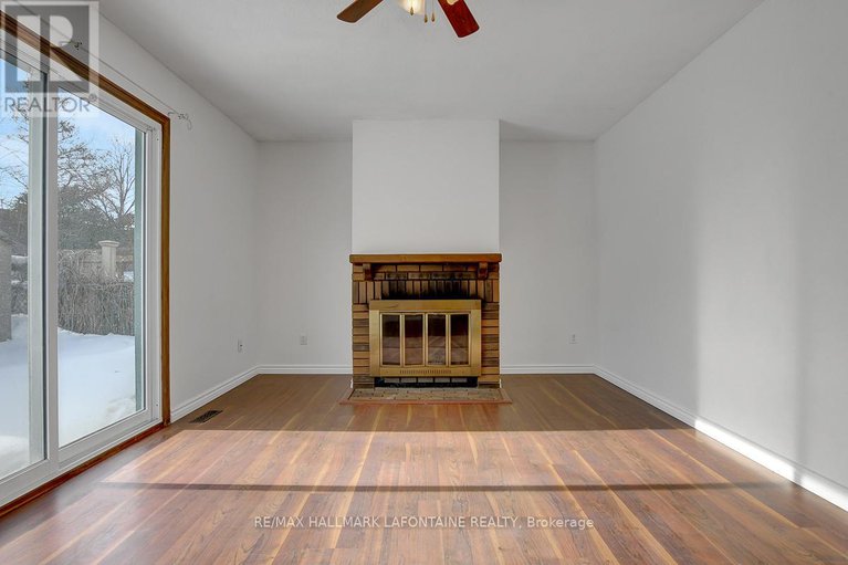 29381191/6128-vineyard-drive/convent-glen/ottawa/ontario/K1C2N6_13